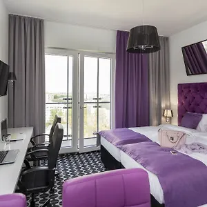 https://vola-residence.warsawhotelspoland.com