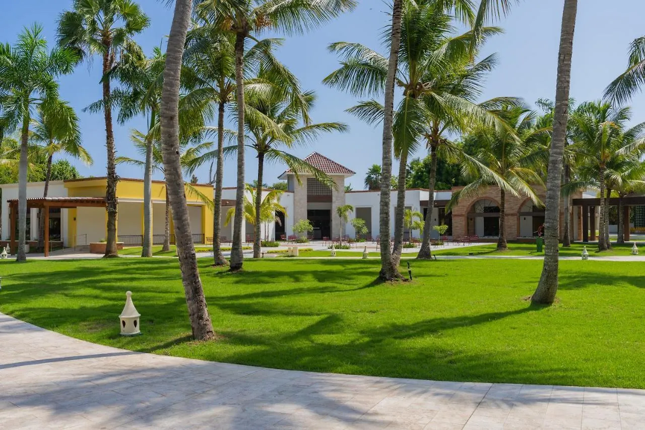 Tropical Deluxe Princess Punta Cana